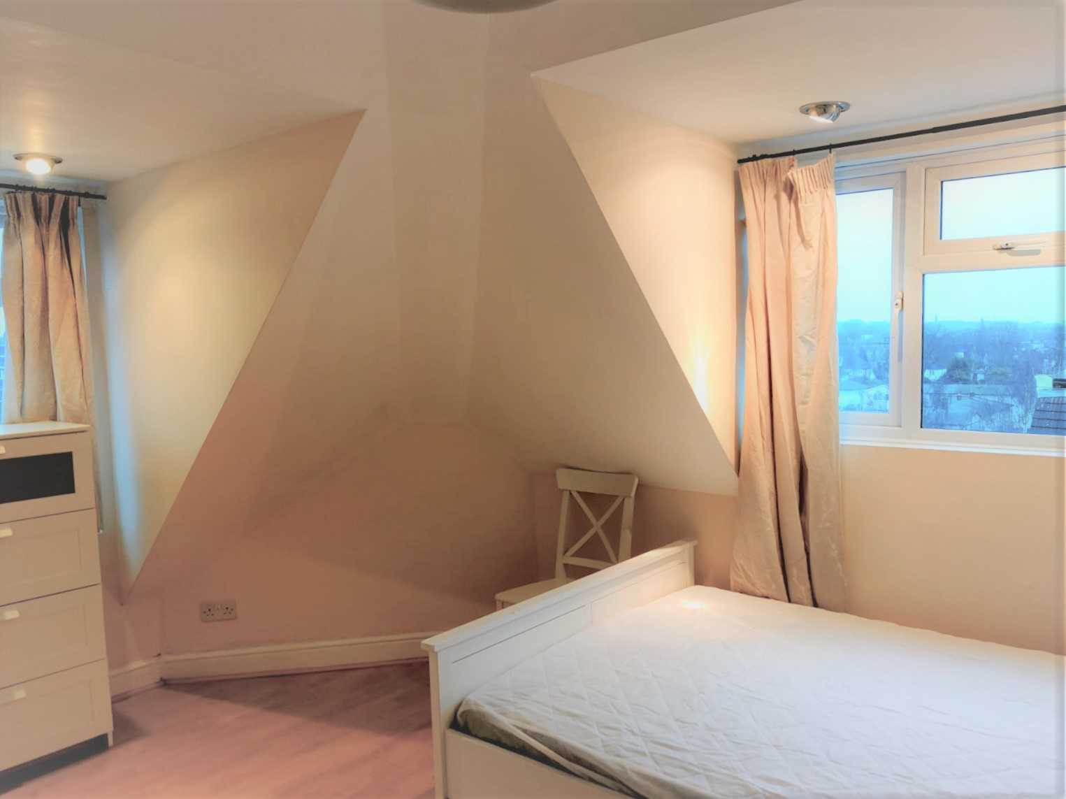 Sutton Court Mansions - Picture 3