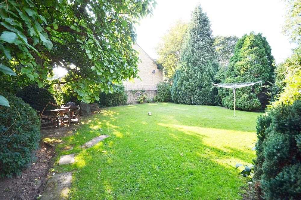 Bolton Road - Picture 12