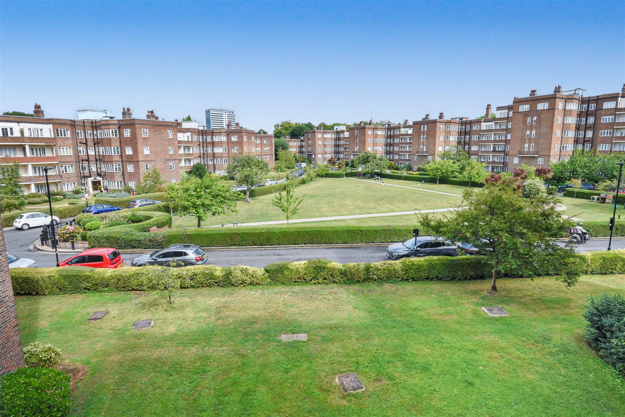 Chiswick Village - Picture 1