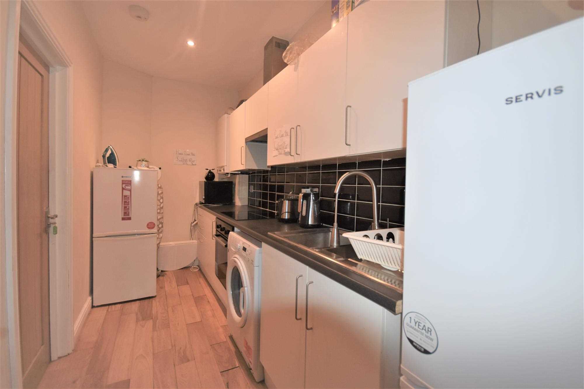 Acton Lane - Picture 3