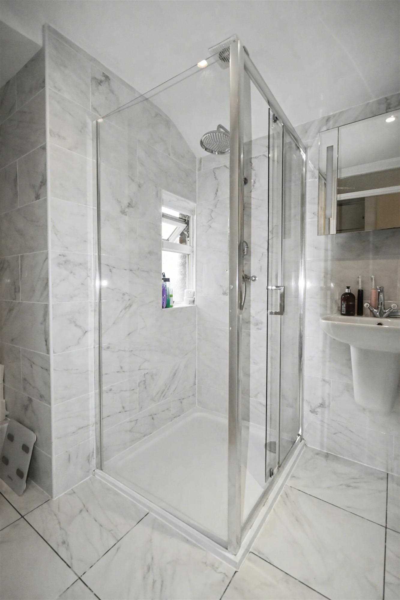 Burlington Lane - Picture 7