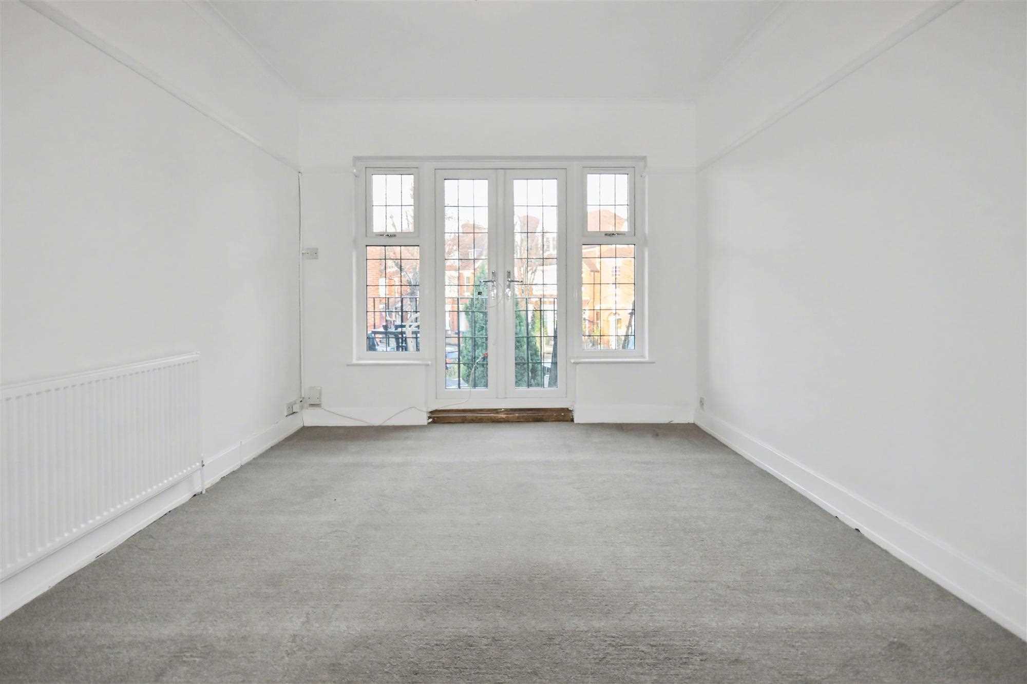 Fairlawn Avenue - Picture 5