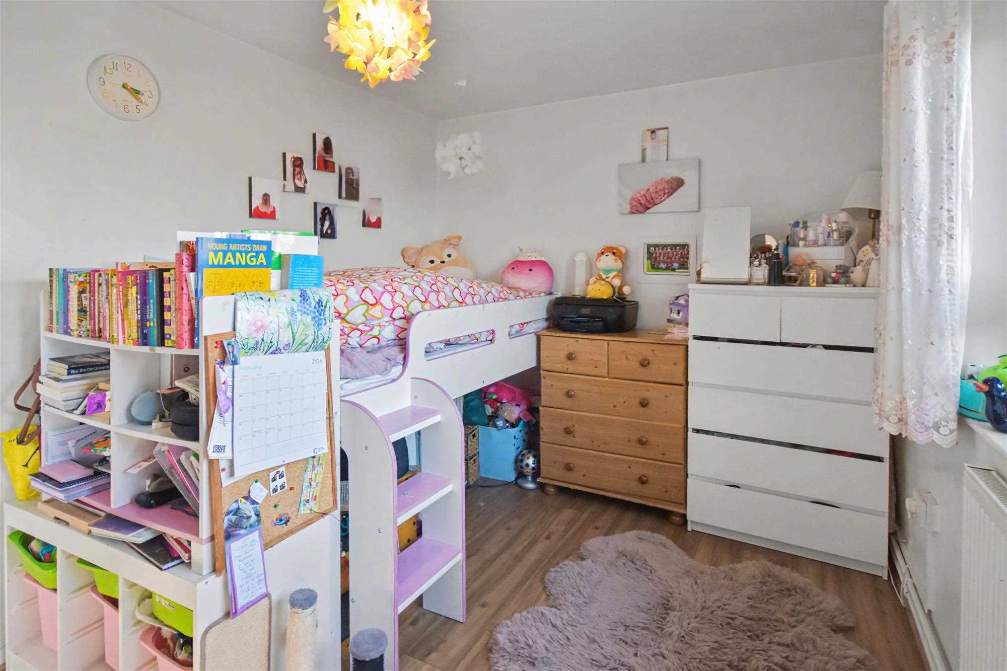 Thames Road - Picture 4