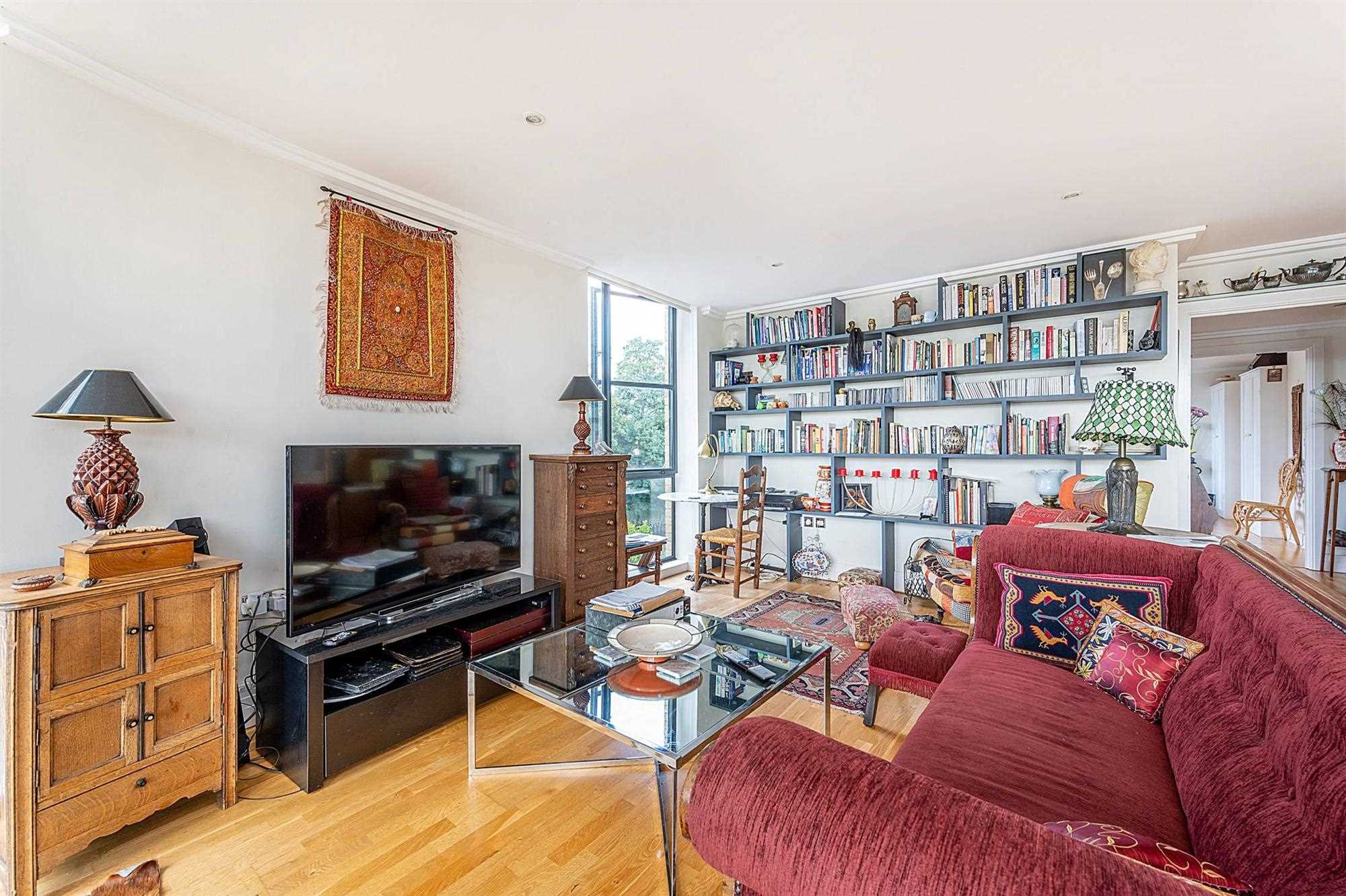 Point Wharf - Picture 9