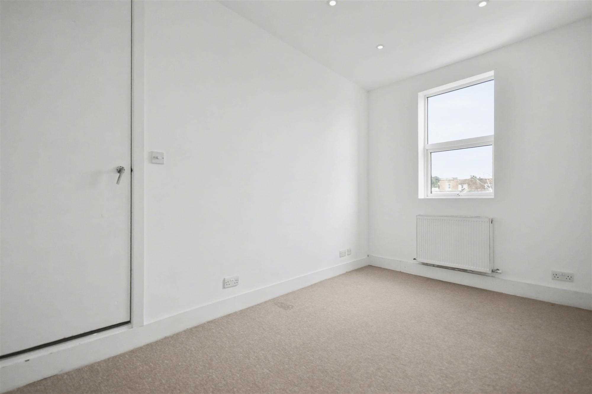 Percy Road - Picture 13