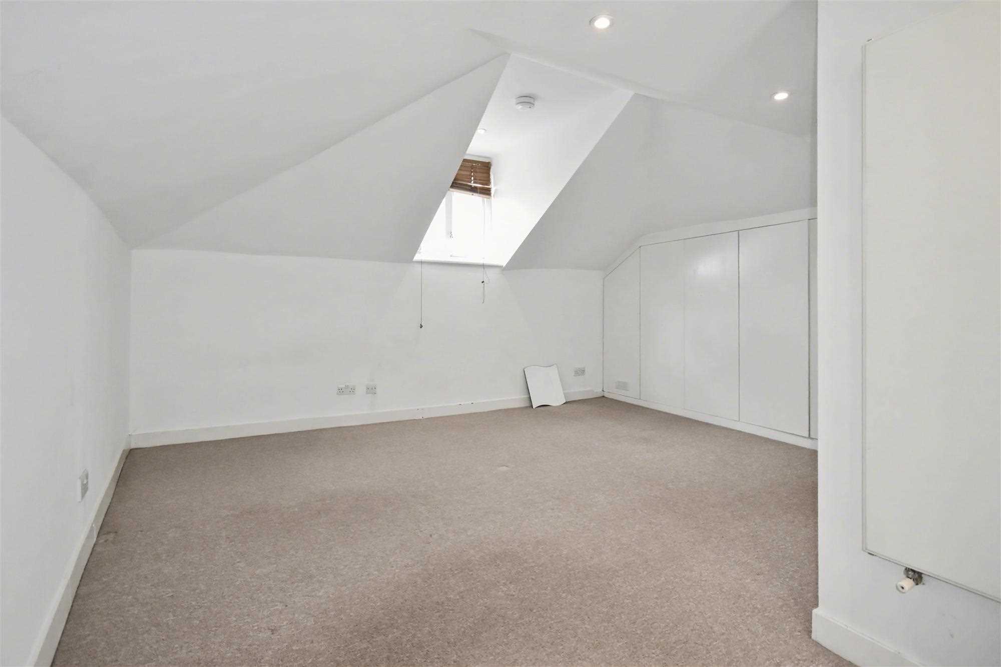 Percy Road - Picture 15