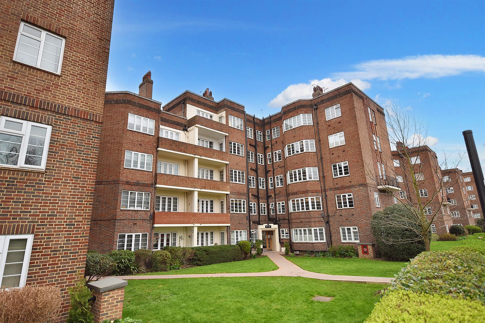 Chiswick Village - Picture 1